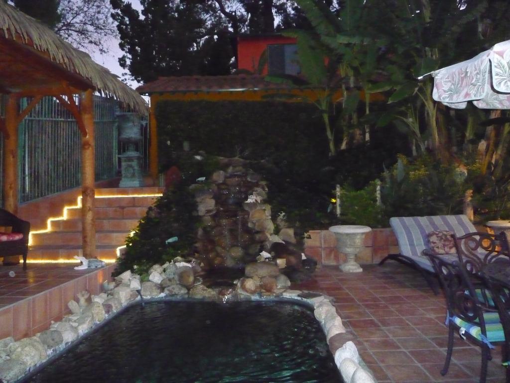 Woodland Hills Calabasas Guesthouses Los Angeles Bagian luar foto